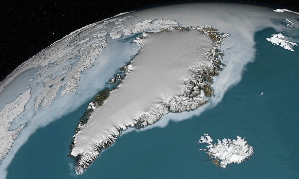 Гренландия из космоса (из Википедии)