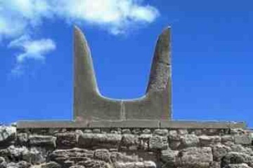 Минойский трон-рога в Кносском дворце